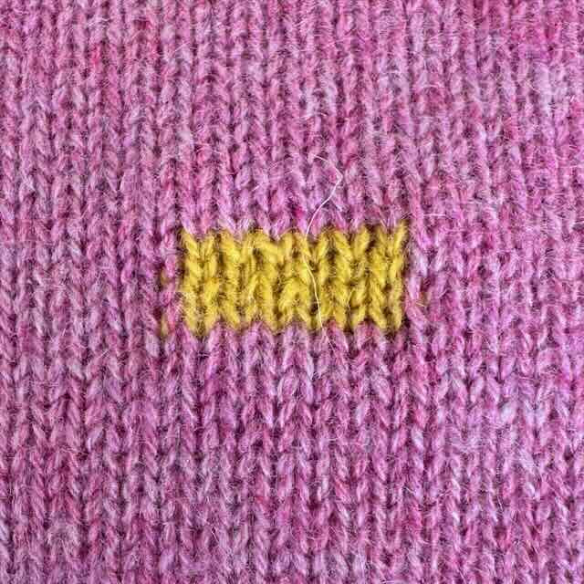 How to repair your knits invisibly with Swiss Darning (English)