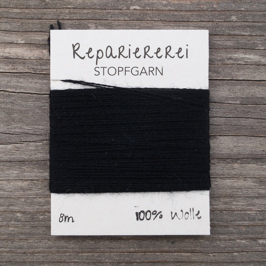 Stopfgarn Wolle 0001 Schwarz (fein) - Repariererei