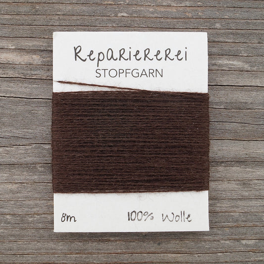 Stopfgarn Wolle 9039 Dunkelbraun - Repariererei
