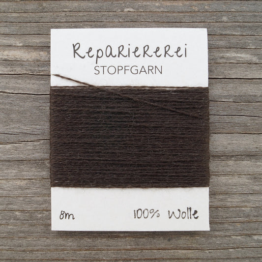 Stopfgarn Wolle 9040 Dunkelbraun kalt - Repariererei